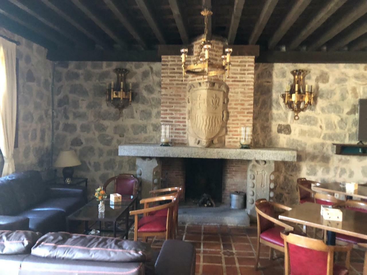 Hostal Las Paneras Avila Exterior photo