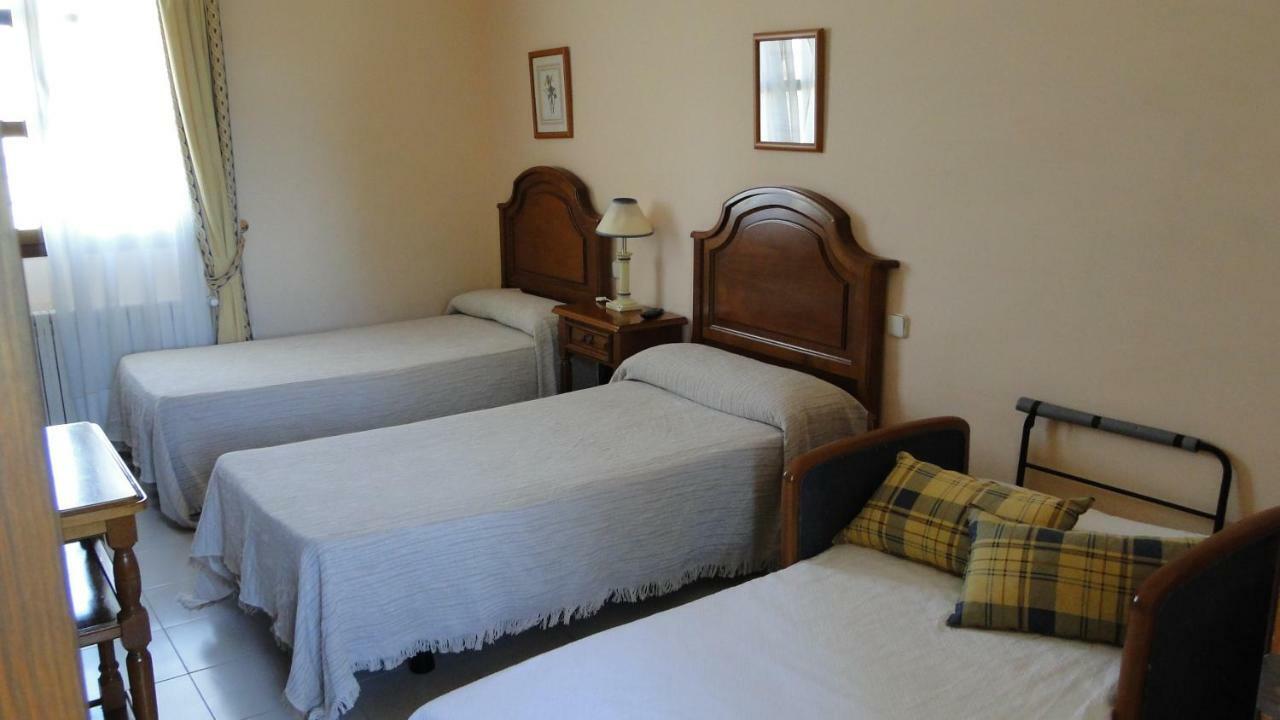 Hostal Las Paneras Avila Exterior photo